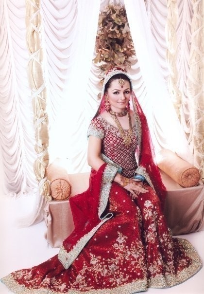 Pakistani Bridal Designer 2011 makes almost every type of bridal dresses 