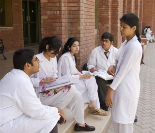 compare colleges pakistan