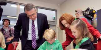 Advantages and disadvantages of elite education to students