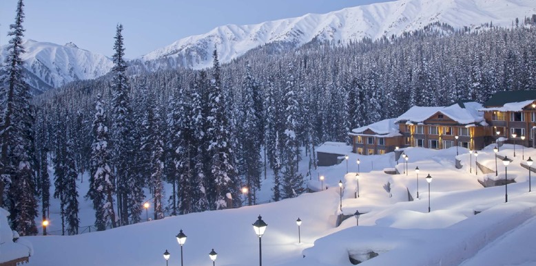 Top 10 Snowfall Places in Pakistan